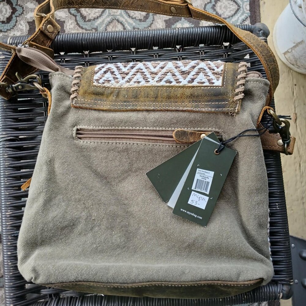 Myra Rater Shoulder Bag - Picture 2 of 3